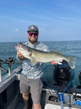 Full Day Walleye Hunt