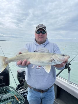 Full Day Walleye Hunt