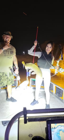 Bowfishing Charter