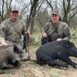 WILD HOG HUNT w/ lodging (2nights)