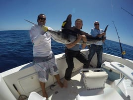 Cabo Luxury Fishing - 32' Luhrs