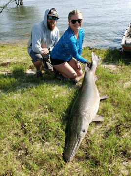 World Record Alligator Gar Adventure