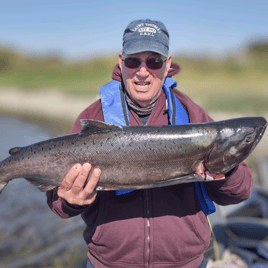 Chinook Salmon Fishing in Mesa, Washington