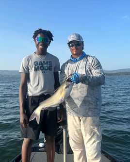 Blue Catfish Fishing in Mount Ida, Arkansas