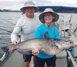 Blue Catfish Fishing in Chattanooga, Tennessee