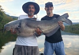 Blue Catfish Fishing in Chattanooga, Tennessee