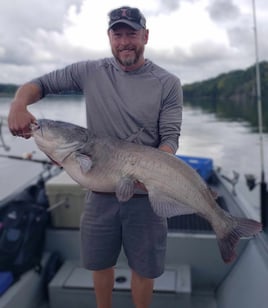 Blue Catfish Fishing in Chattanooga, Tennessee