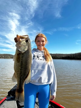 Largemouth Bass Fishing in Lake Ozark, Missouri