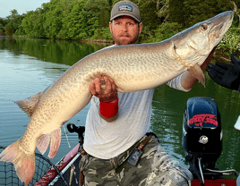 Muskie Fishing in Knoxville, Tennessee