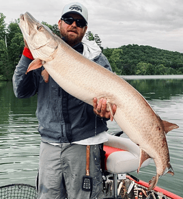 Muskie Fishing in Knoxville, Tennessee