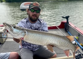 Muskie Fishing in Knoxville, Tennessee