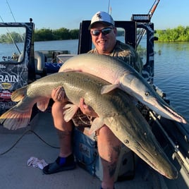 Alligator Gar Fishing in Dallas, Texas