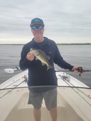 Lake Okeechobee Largemouth Hookfest