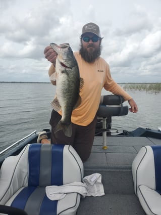 Largemouth Bass Fishing in Lake Wales, Florida