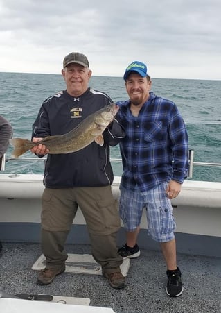 Am walleye charter