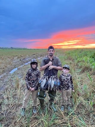 Louisiana Early Season Teal Hunts With LODGING