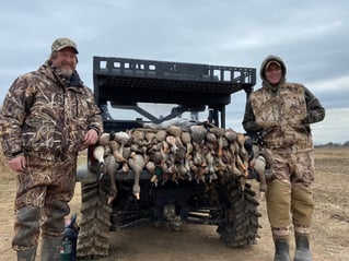 Full service Arkansas waterfowl hunts