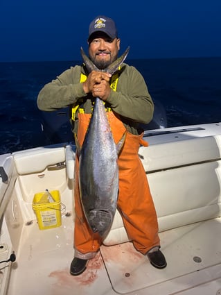 Tuna fishing trips. Midshore Offshore