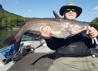 Blue Catfish Fishing in Chattanooga, Tennessee