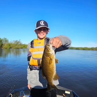 Walleye or Smallmouth Bass - Half Day Trip