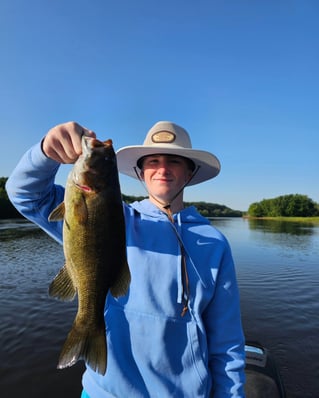 Walleye or Smallmouth Bass - Half Day Trip