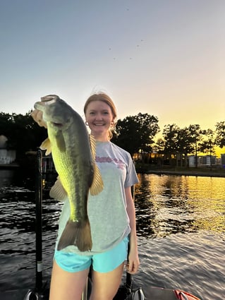 Largemouth Bass Fishing in Lake Ozark, Missouri