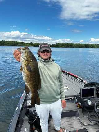 Largemouth Bass Fishing in Lake Ozark, Missouri