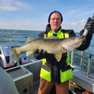 Walleye Fishing in Lorain, Ohio