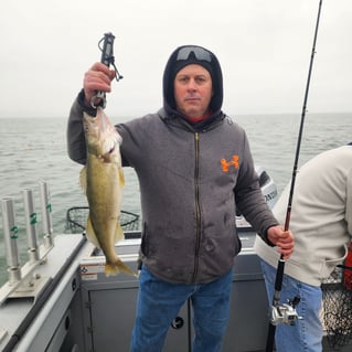 Walleye Fishing in Lorain, Ohio