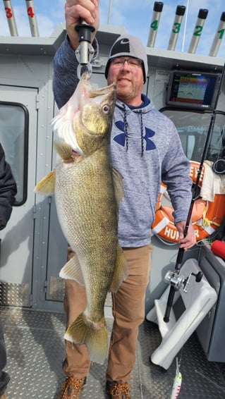 Walleye Fishing in Lorain, Ohio