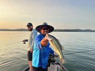 Table Rock Lake Bass Fishing Guide