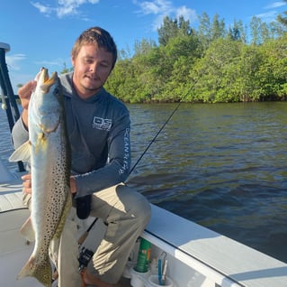 Inshore Fishing Trip - 25’ shearwater