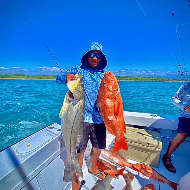 Red Snapper, Snook Fishing in Quepos, Costa Rica