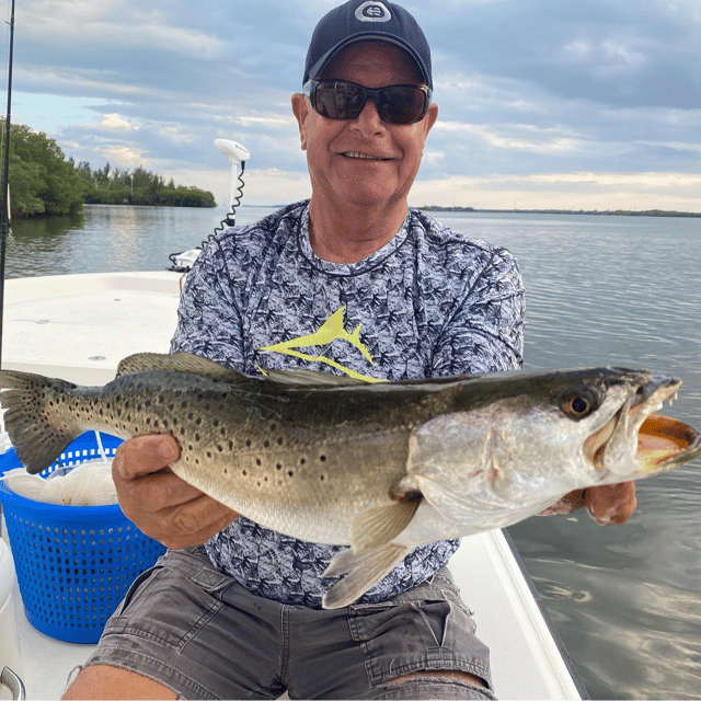 Inshore Fishing Trip - 25’ shearwater