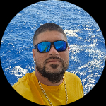 Profile photo of Captain Experiences guide Branden
