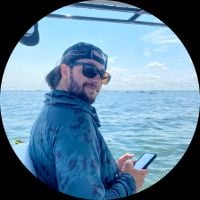 Profile photo of Captain Experiences guide Tyler
