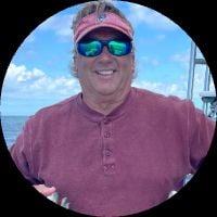 Profile photo of Captain Experiences guide Johnny